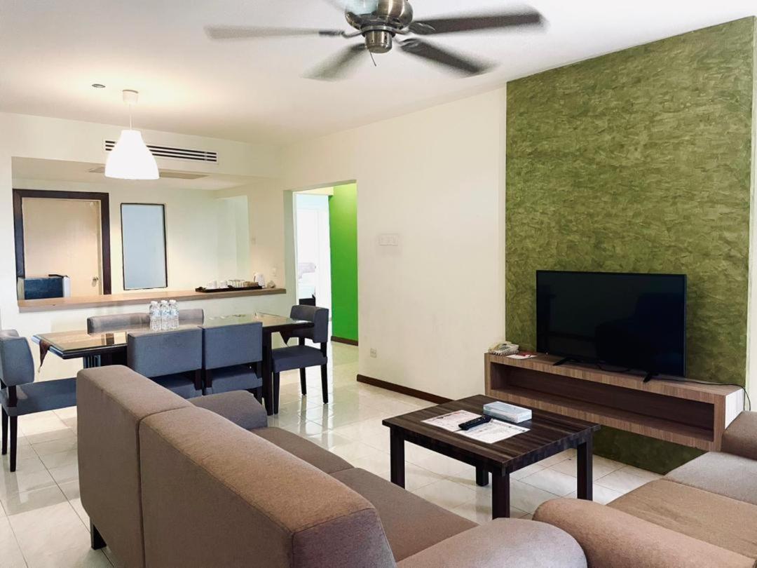 Condo 3 Rooms